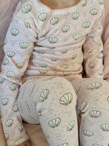 Pointelle Bow Shell Leggings