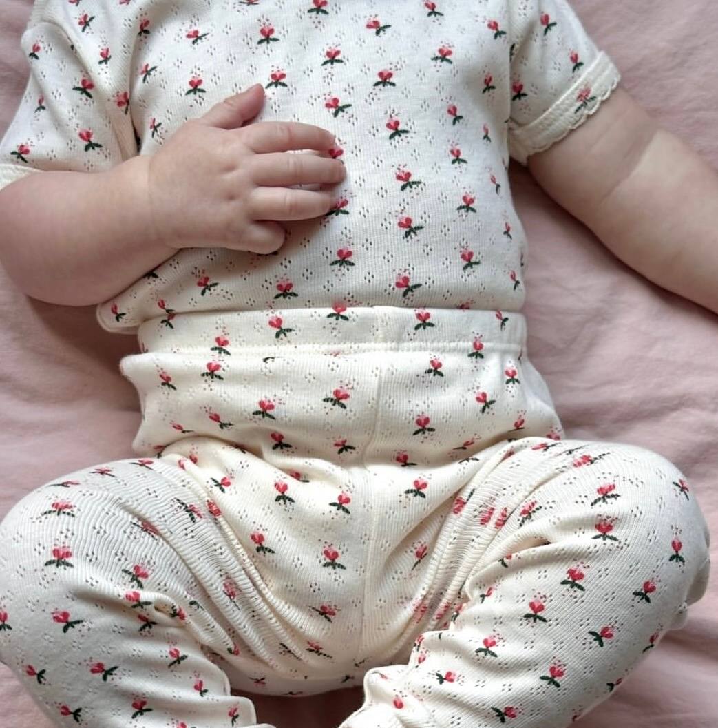 Pointelle kortærmet body - fluffy bell red