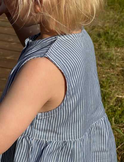 Mælkedreng stribet kjole med knapper